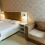 Paraiso Theopolis Hotel