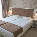 Hotel Paraiso Theopolis 3*