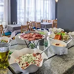 Hotel Paraiso Theopolis