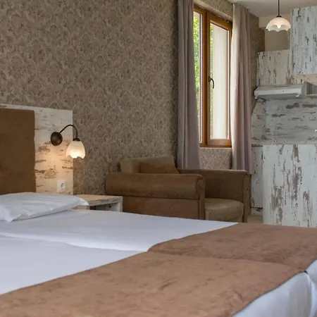 Paraiso Theopolis Hotel