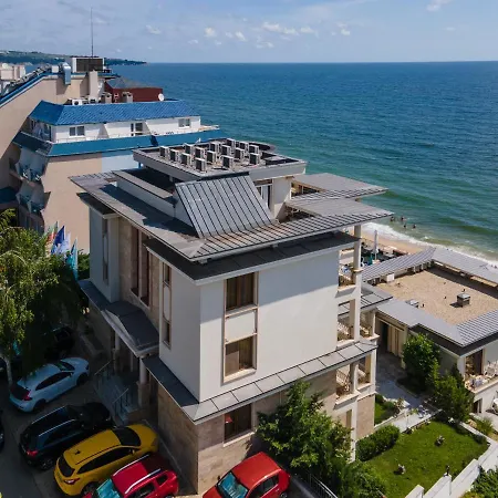 Paraiso Theopolis Obzor