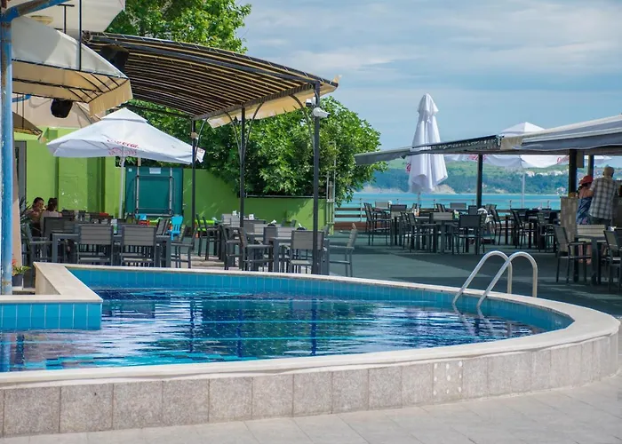 Hotel Paraiso Theopolis 3*