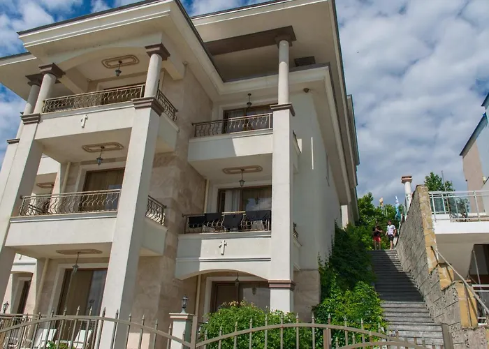 Hotel Paraiso Theopolis 3*