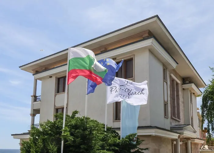 Paraiso Theopolis Obzor